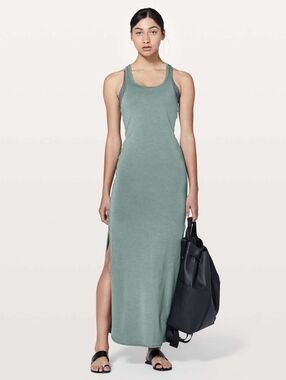 Lululemon Restore & Revitalize Size 10/12 Dress